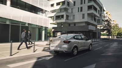 Logan berline extérieur arrière